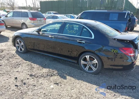 2016 Mercedes-Benz C 300 4Matic/Luxury 4Matic/Sport 4Matic из США, поврежденный, VIN 55SWF4KB4GU146426